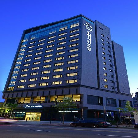 On City Hotel Čchonan Exteriér fotografie