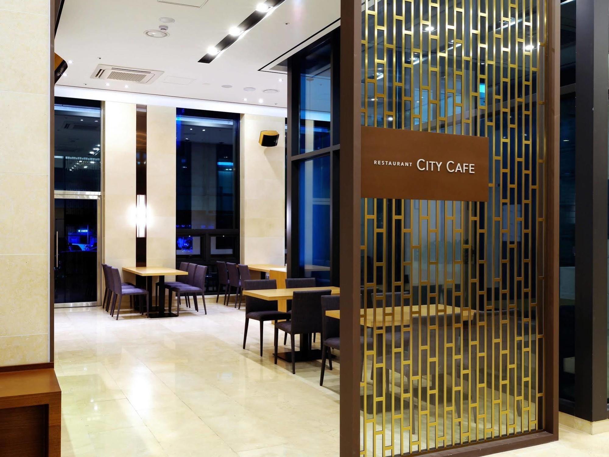 On City Hotel Čchonan Exteriér fotografie